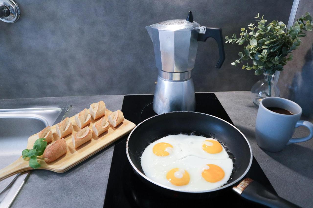 Studio Le Cafe Gourmand - Proche Gare - Coin Tranquille Mulhouse Kültér fotó